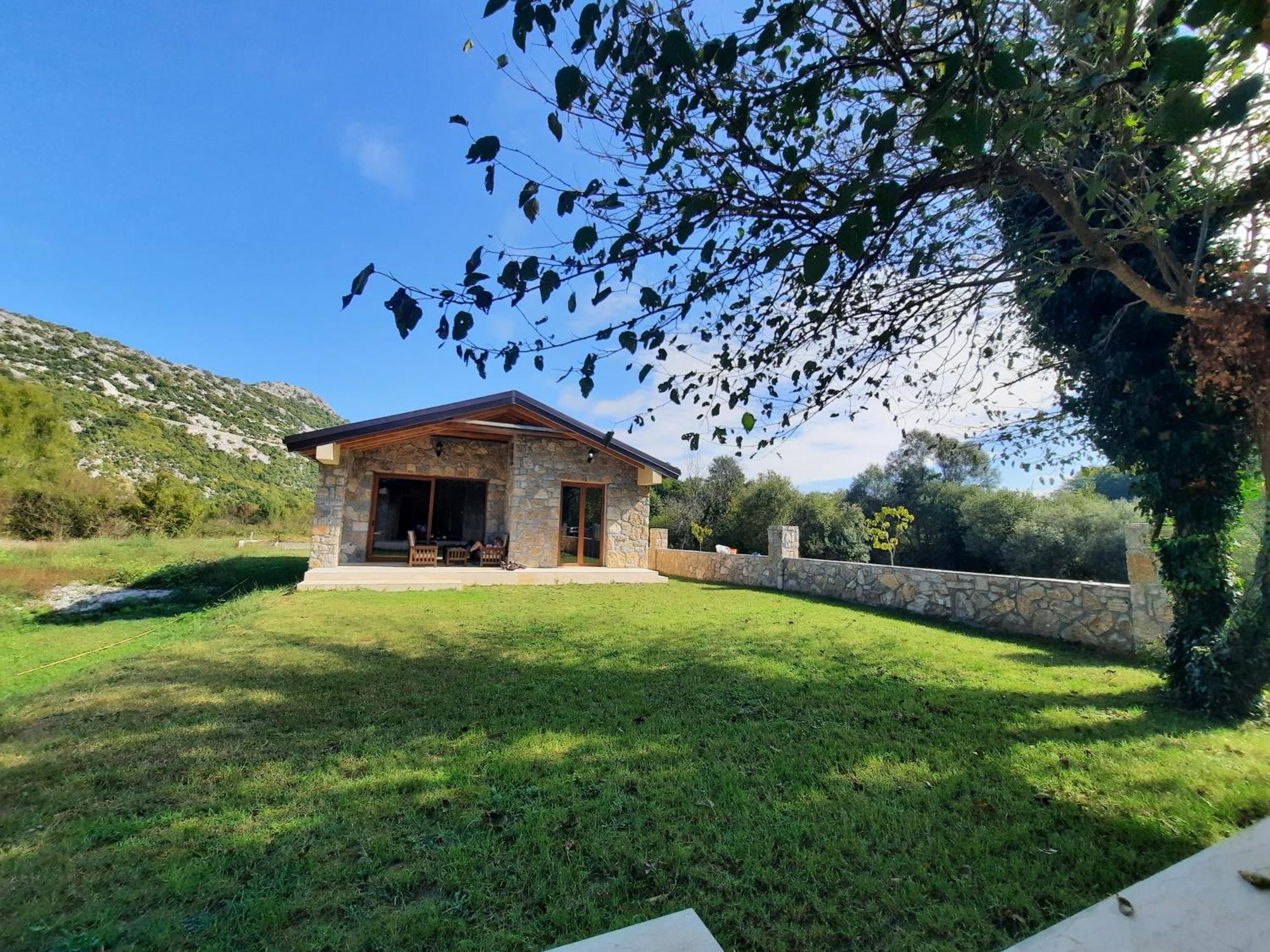 Orahovo Stone Vilas Virpazar Εξωτερικό φωτογραφία